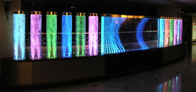 Parete dacqua interni ~ idee creative su interni e mobili Giochi d acqua per interni